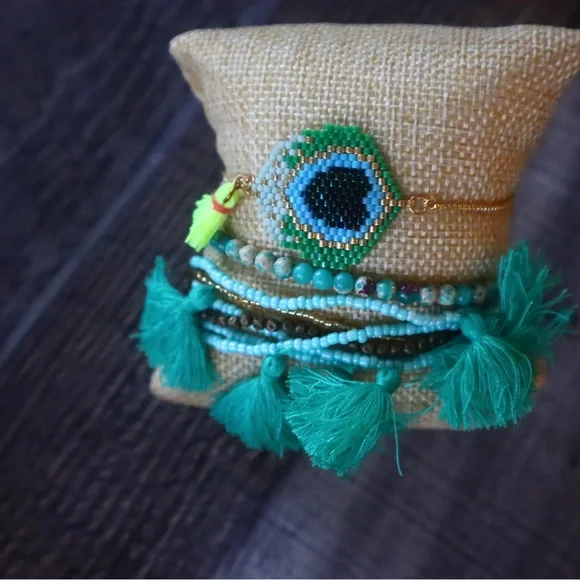 Turquoise Tassel Beaded Bracelet Set - Picture 4 of 5